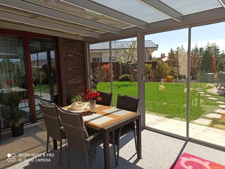 Pergola en aluminium ROBUST + vitrage STANDARD - Blansko