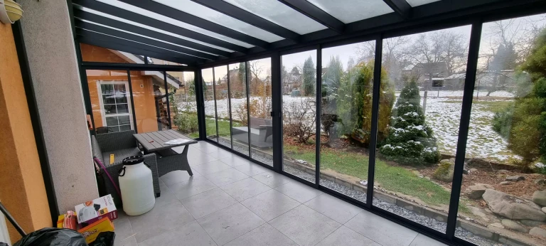 Pergola en aluminium ROBUST + vitrage STANDARD - Klášterec