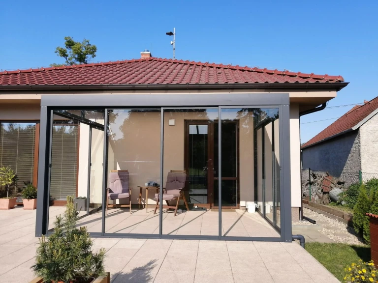 Pergola en aluminium ROBUST + vitrage STANDARD