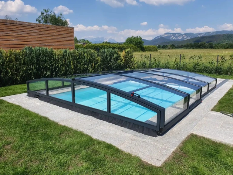 Abri de piscine STAR